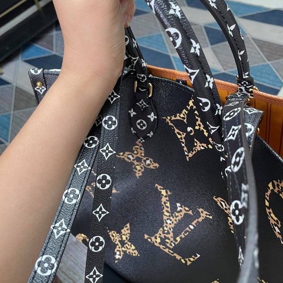 Auth Louis Vuitton ONTHEGO Jungle - Picture 3 of 11